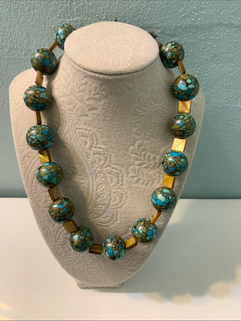 Handcrafted  color  Bead Necklace - Women Jewelry chunky heavy statement piece